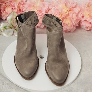 𝅺ALDO Grey Suede Adraynia Ankle Strap Block Heel Sling Back Size: 7.5
